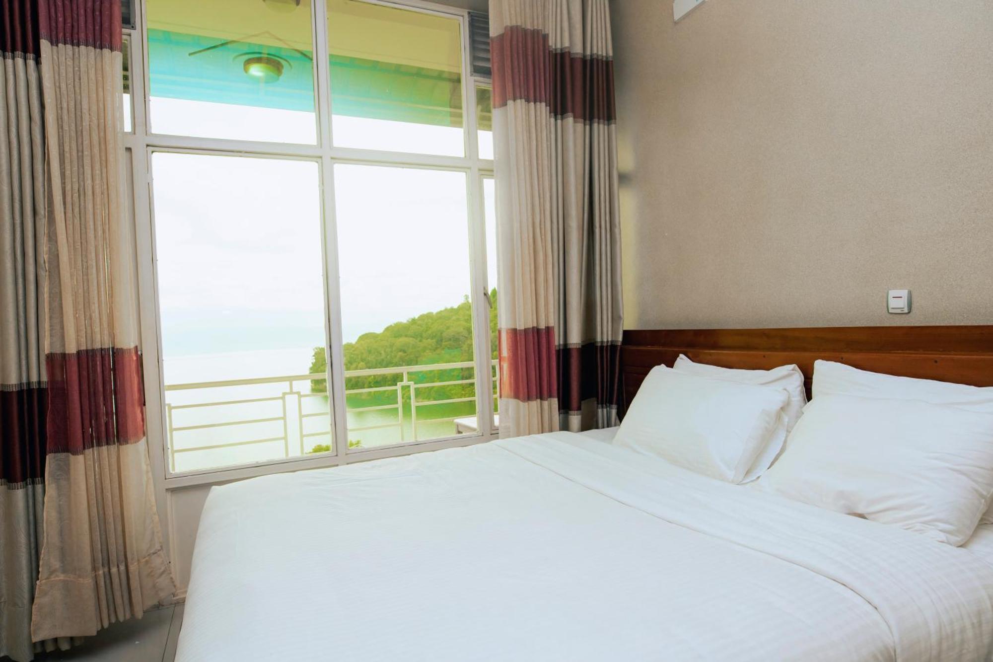 Peace Guest House Muhari Ngoại thất bức ảnh