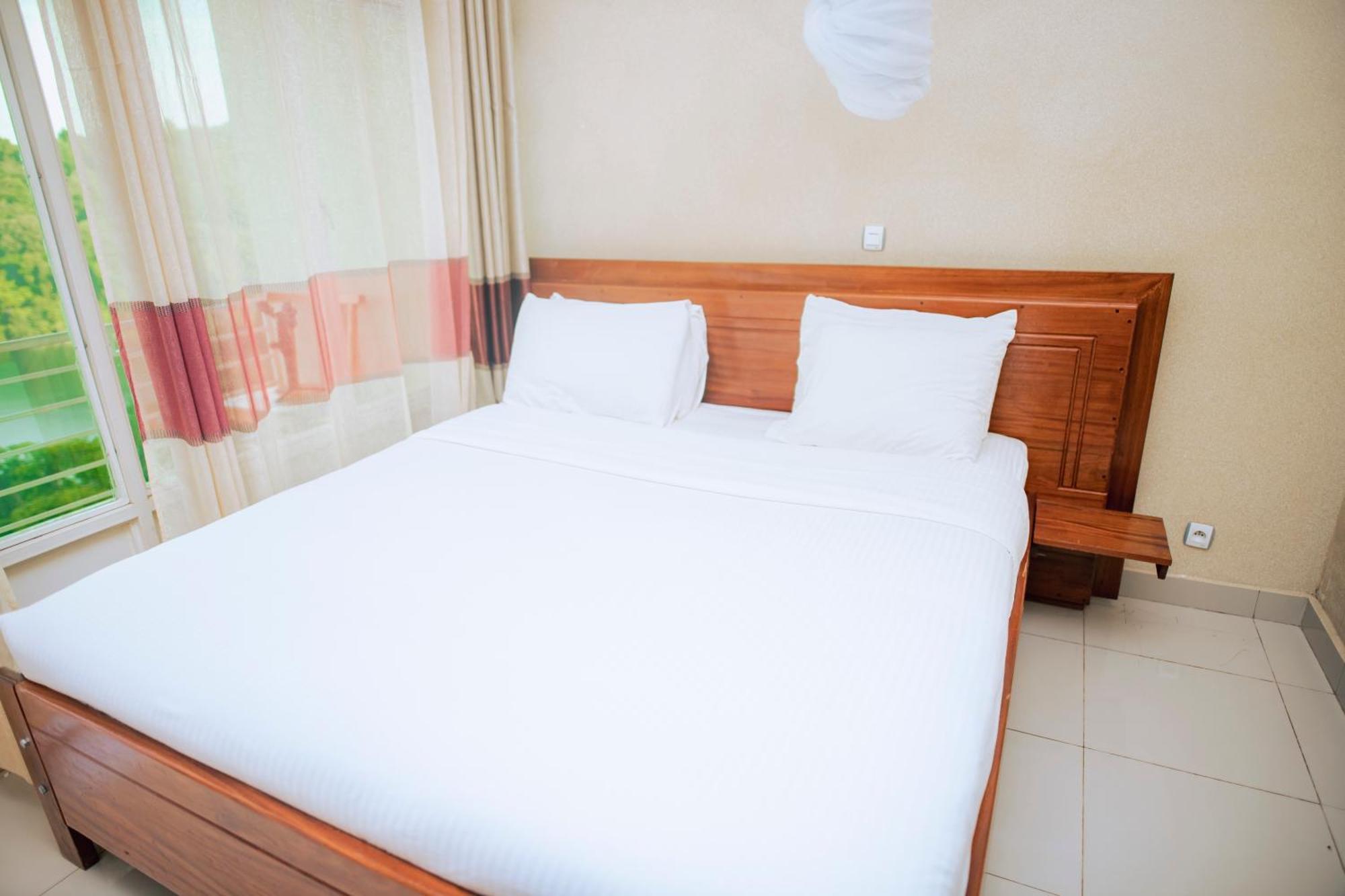 Peace Guest House Muhari Ngoại thất bức ảnh