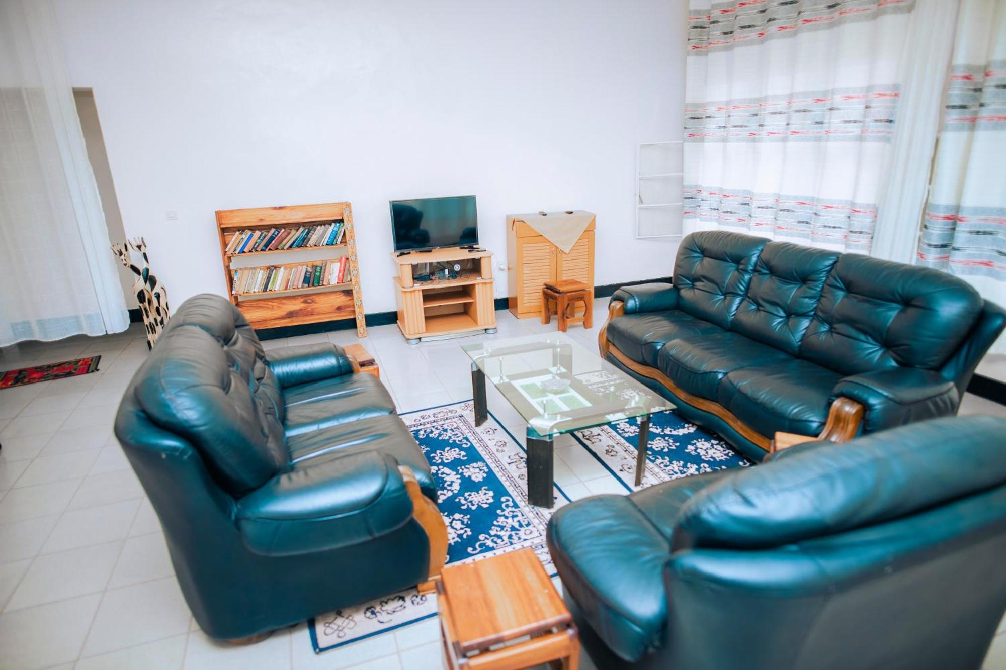 Peace Guest House Muhari Ngoại thất bức ảnh