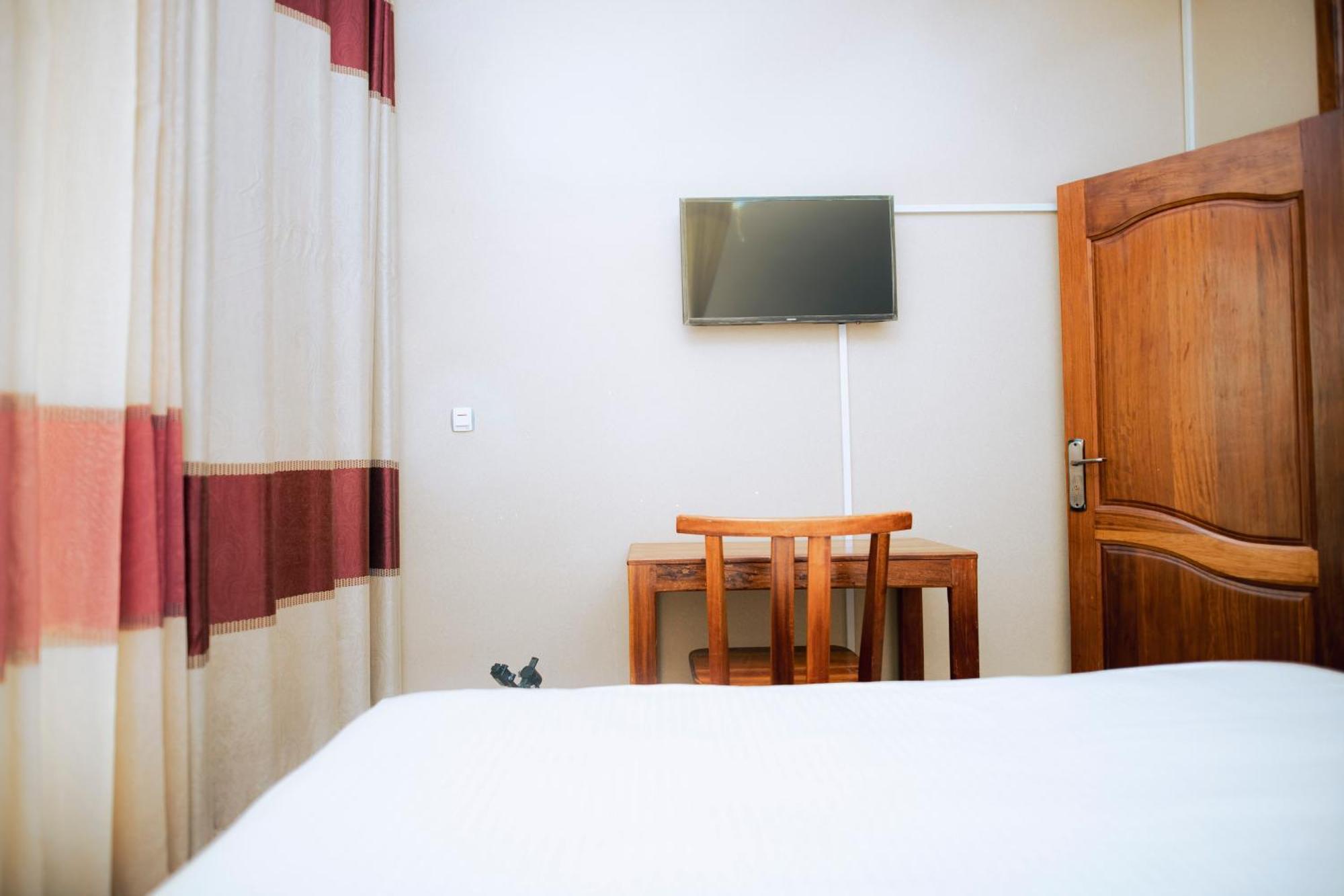 Peace Guest House Muhari Ngoại thất bức ảnh